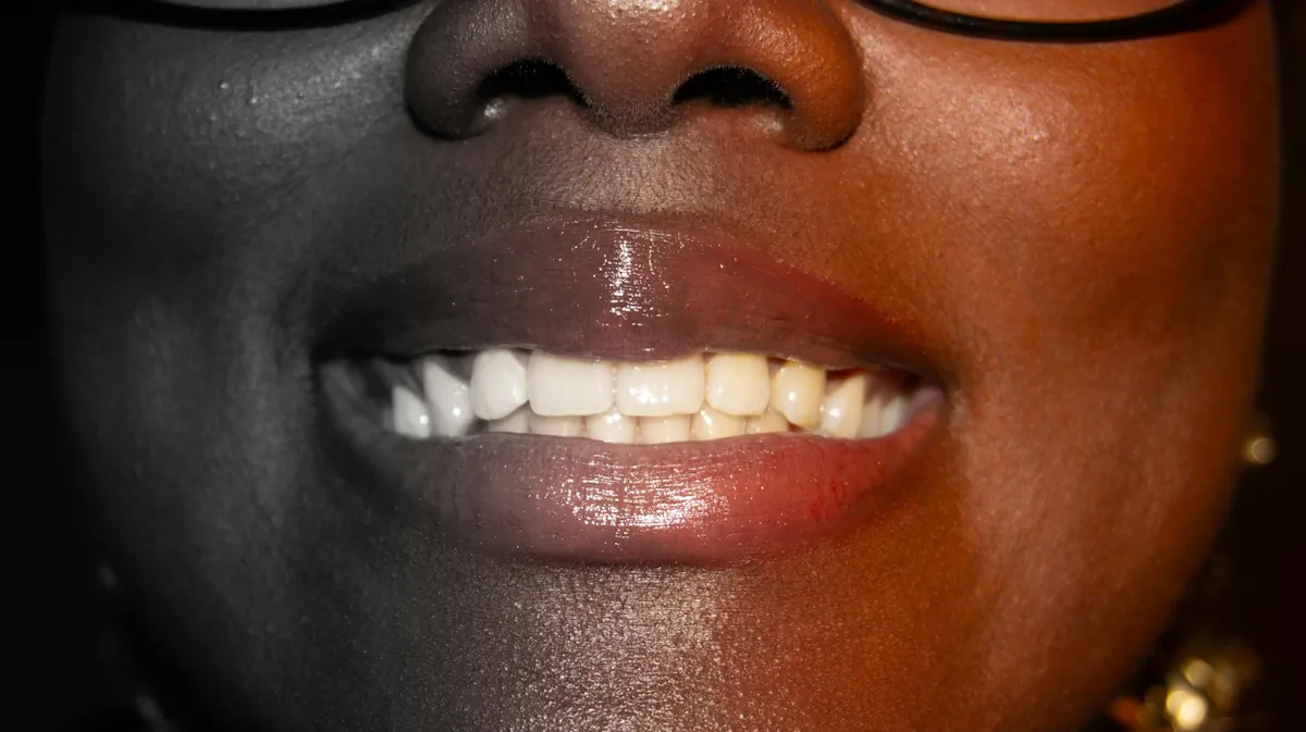 Estetisk tandvård för en skinande emalj